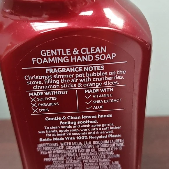 Bath & Body Works 5 Piece Foaming Hand Soap Bundle - Cold & Festive Destash - Picture 2 of 5